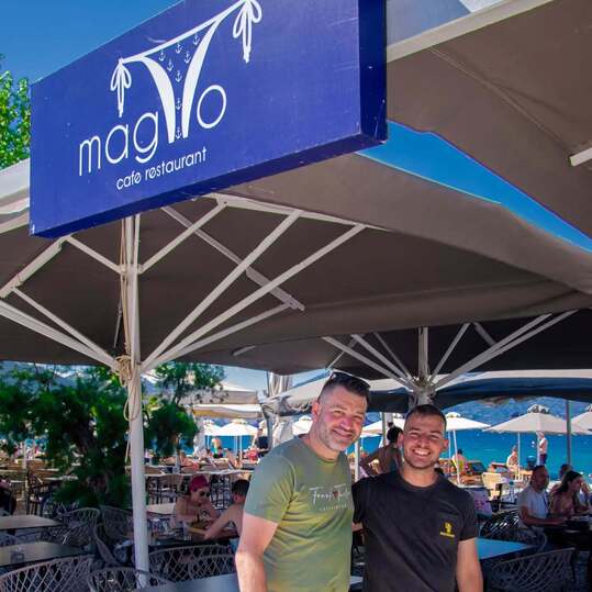 Magio Cafe Restaurant 